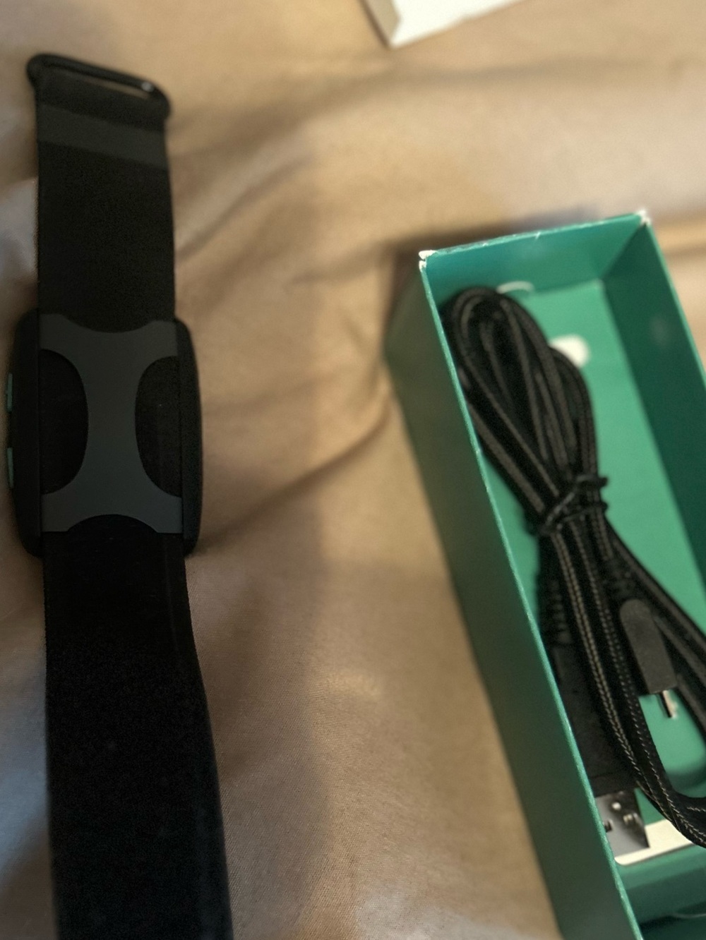 Apollo Neuro wearable vibrating stress/sleep regulating bracelet - Picture 8 of 16